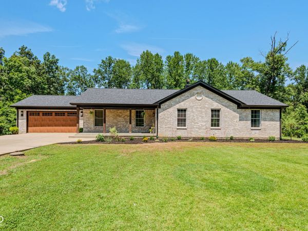 8486 E Georgetown, Columbus, IN 47201