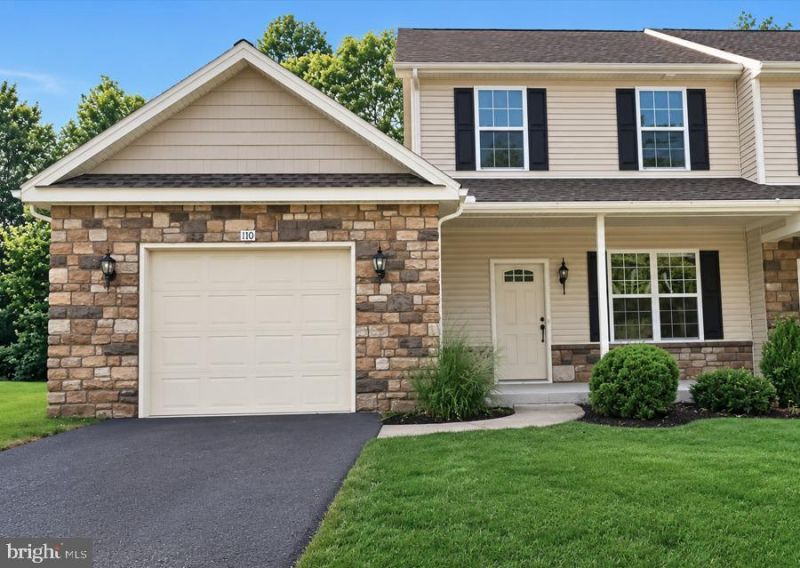 110 SCULLY PLACE, LEWISBERRY, PA 17339