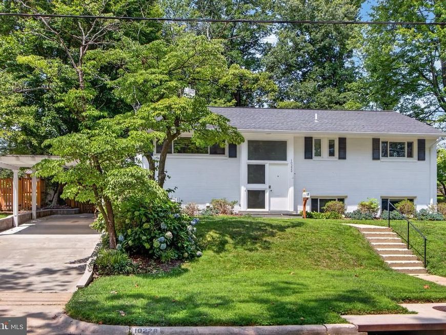 10228 Hatherleigh Drive, Bethesda, MD 20814 Main Photo