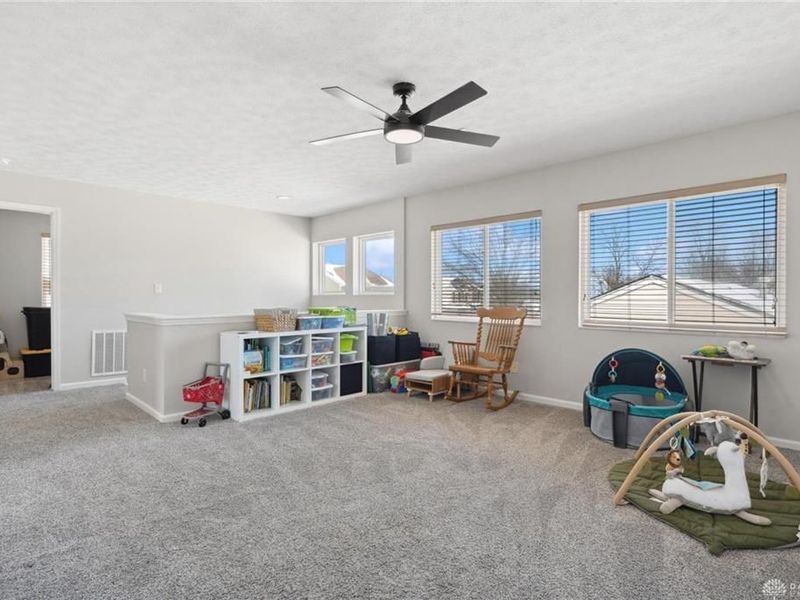 10086 N Cliff Swallow Court, Miamisburg, OH 45342 Photo 17
