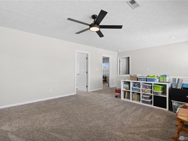 10086 N Cliff Swallow Court, Miamisburg, OH 45342 Photo 18