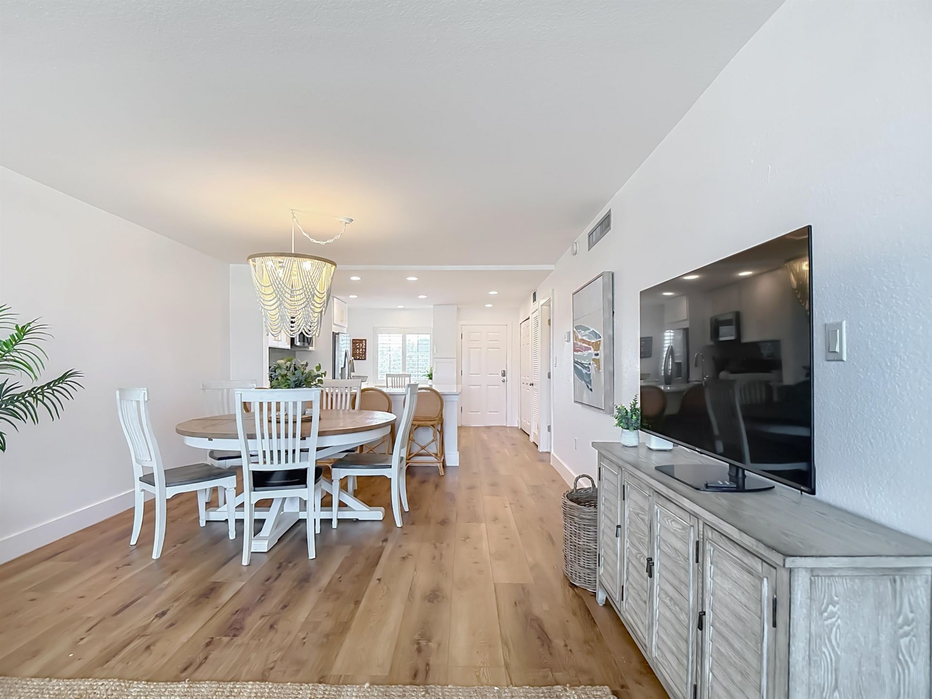 979 E Gulf Dr, Unit D433, Sanibel, FL 33957 Photo
