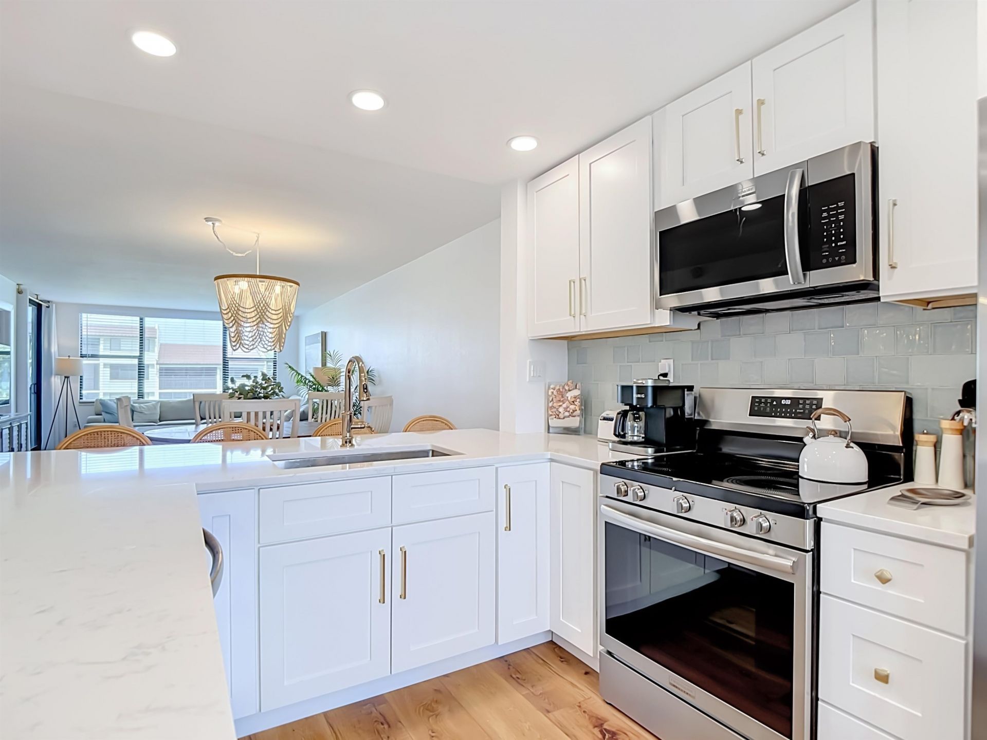 979 E Gulf Dr, Unit D433, Sanibel, FL 33957 Photo