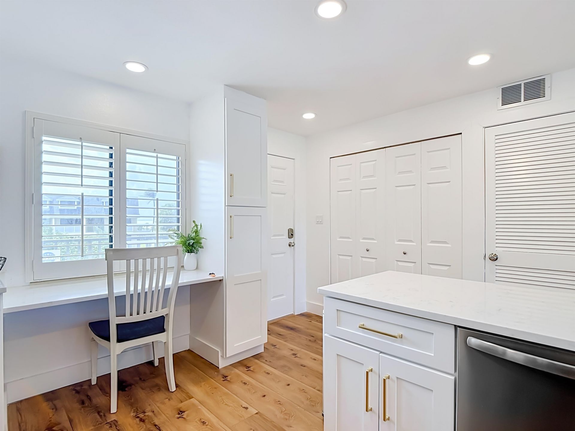 979 E Gulf Dr, Unit D433, Sanibel, FL 33957 Photo
