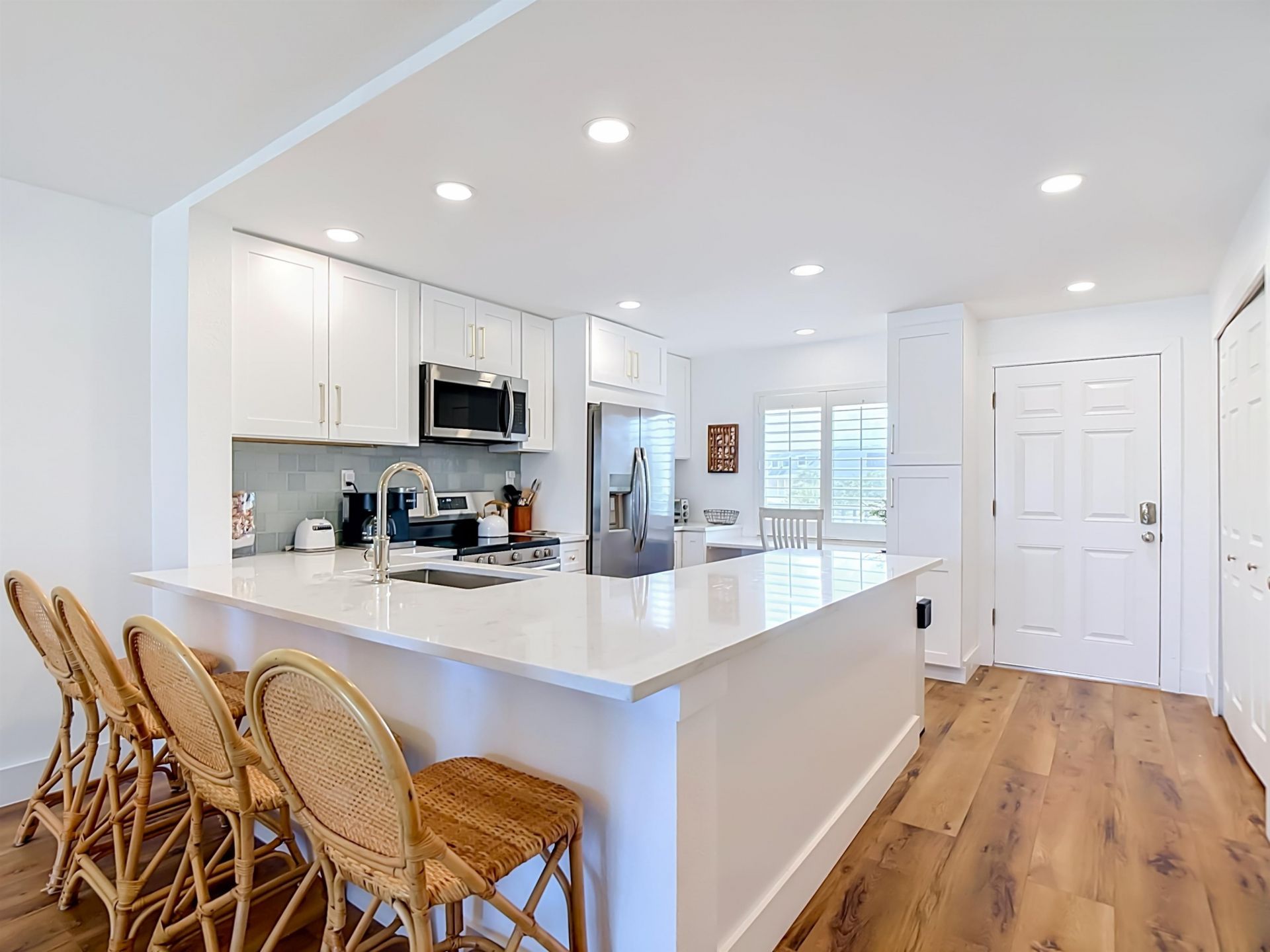 979 E Gulf Dr, Unit D433, Sanibel, FL 33957 Photo