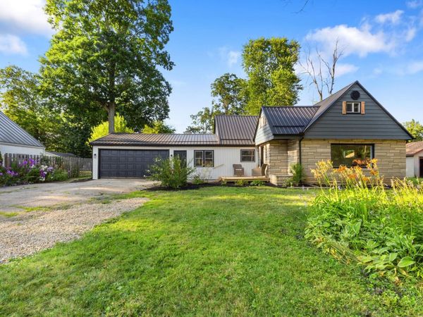 1705 W Clinton Street, Goshen, IN 46526
