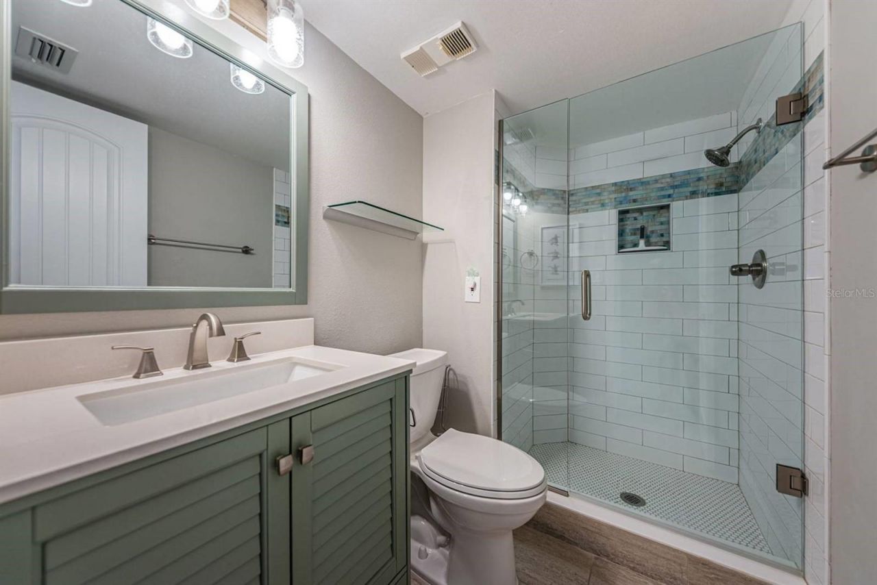 5151 Isla Key Boulevard S, Unit 220, Saint Petersburg, FL 33715 Photo