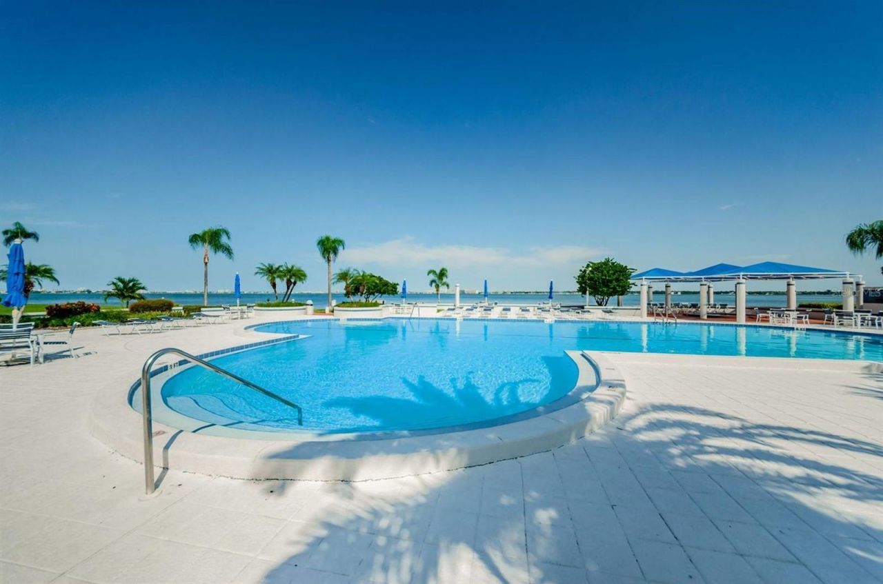 5151 Isla Key Boulevard S, Unit 220, Saint Petersburg, FL 33715 Photo