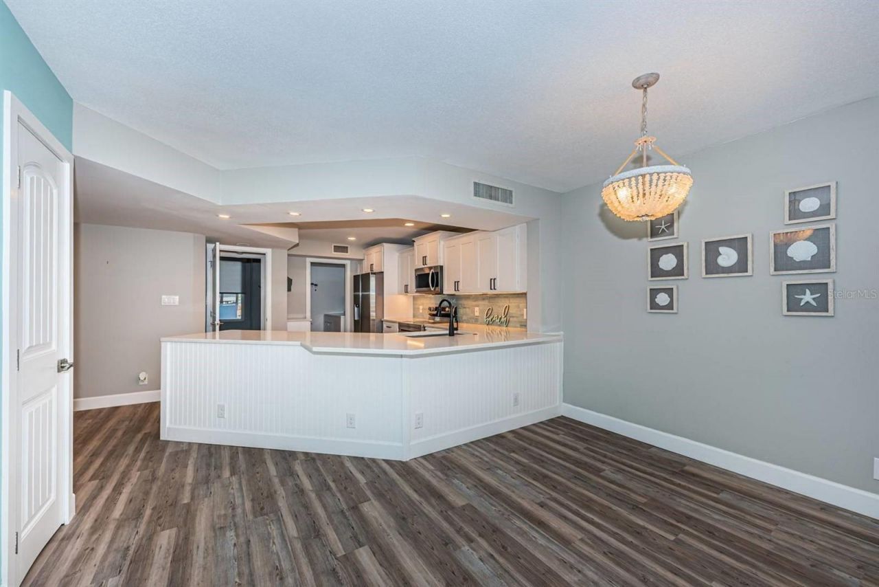 5151 Isla Key Boulevard S, Unit 220, Saint Petersburg, FL 33715 Photo