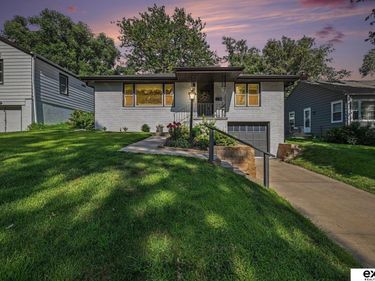 1439 S 54 Street, Omaha, NE 68106