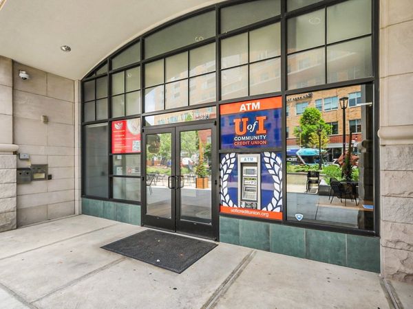 1 E Main Street , Unit 422, Champaign, IL 61820