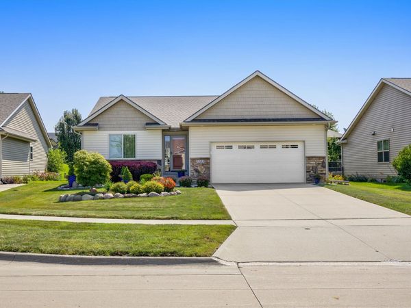 2505 NE Ewing Court, Grimes, IA 50111