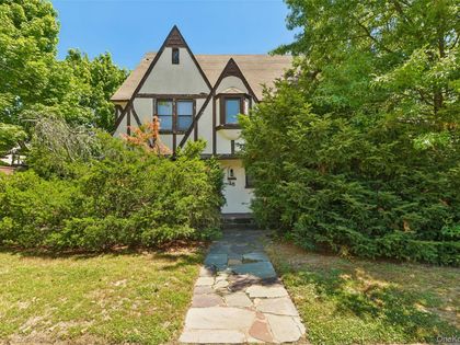 38 Cedarhurst Avenue Cedarhurst, NY 11516