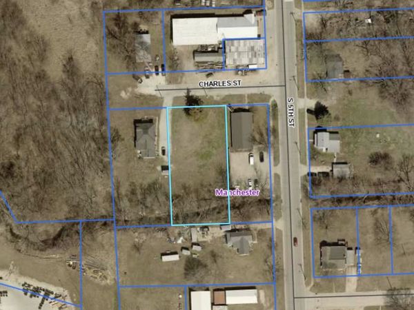 608 Charles Street, Manchester, IA 52057
