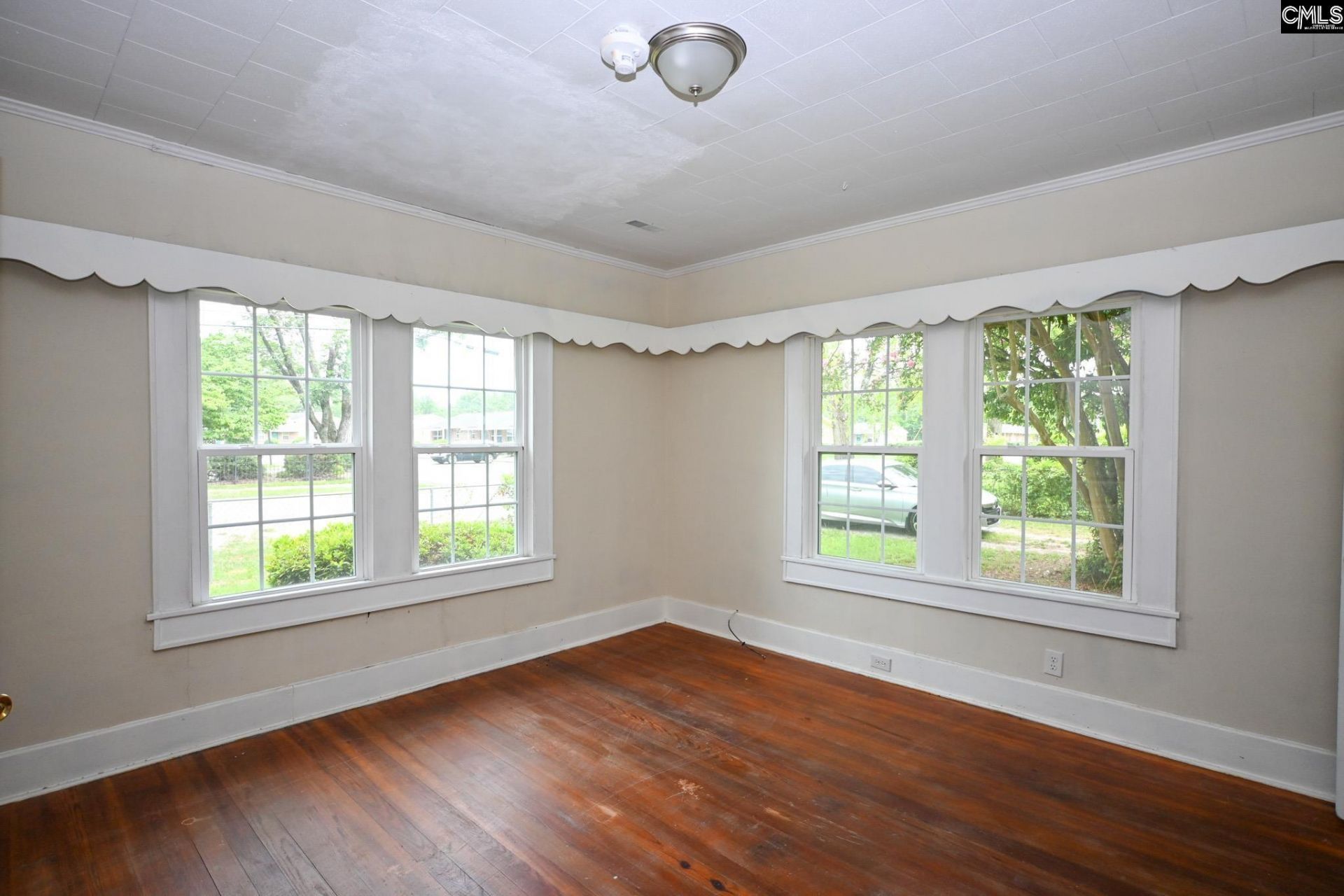 109 S Lee Street Photo 12