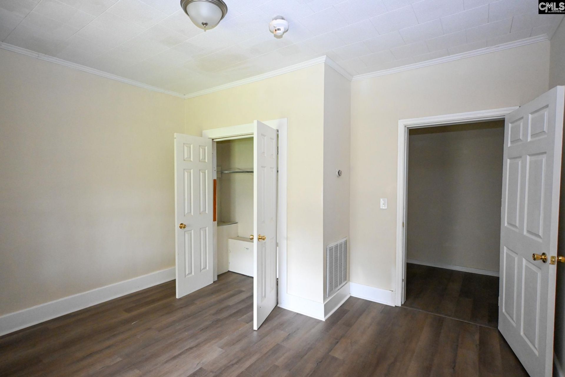 109 S Lee Street Photo 17