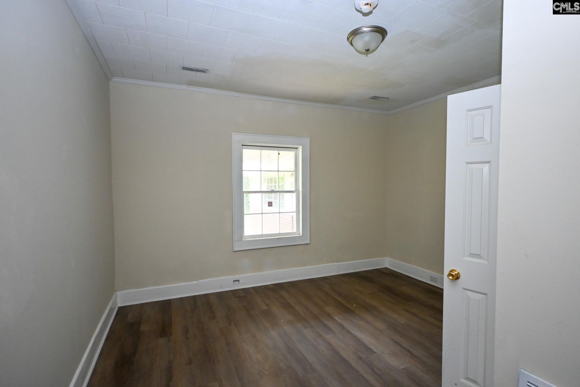 109 S Lee Street Photo 18