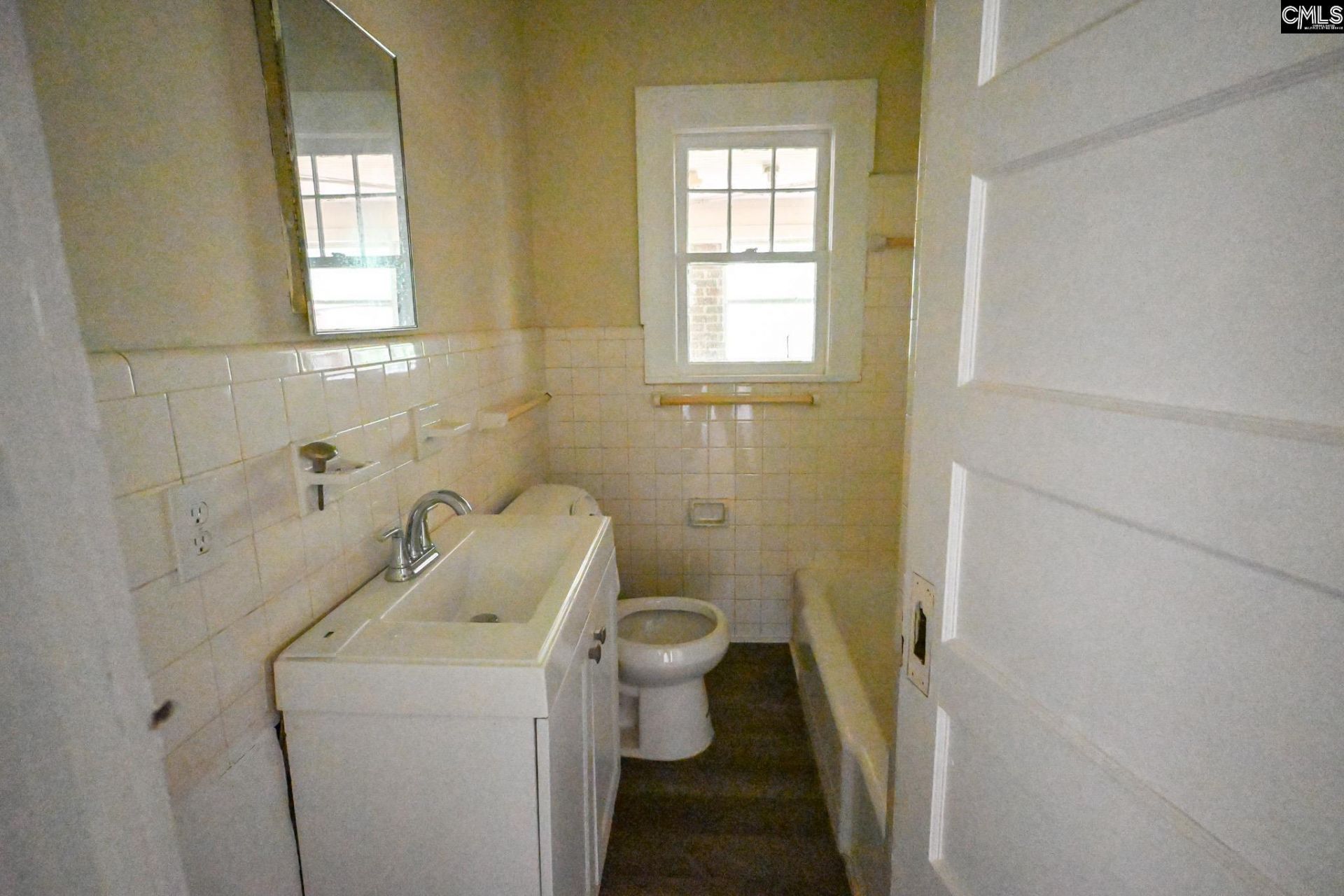 109 S Lee Street Photo 21