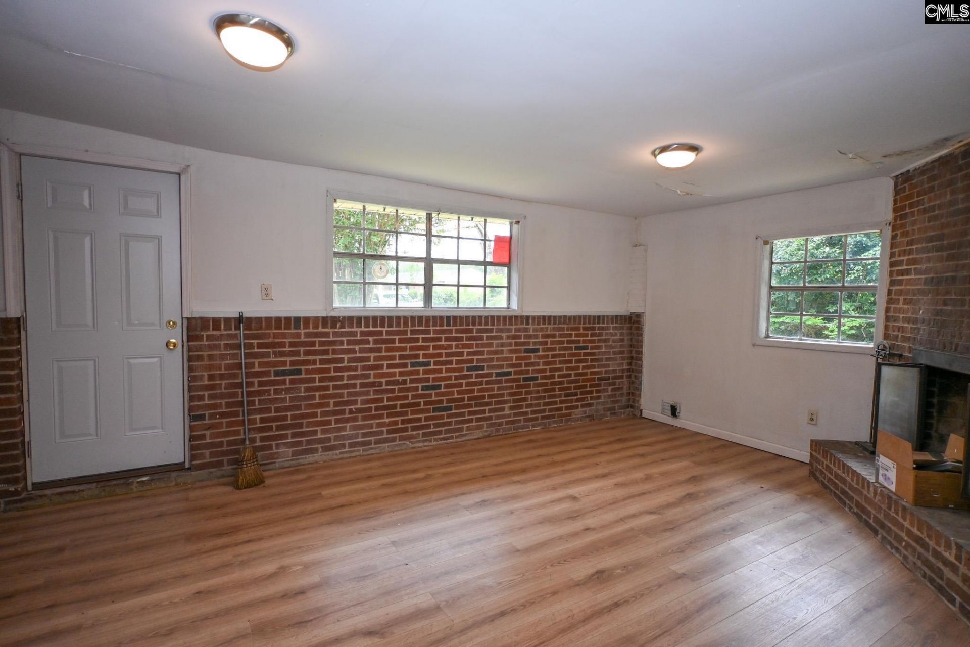 109 S Lee Street Photo 23