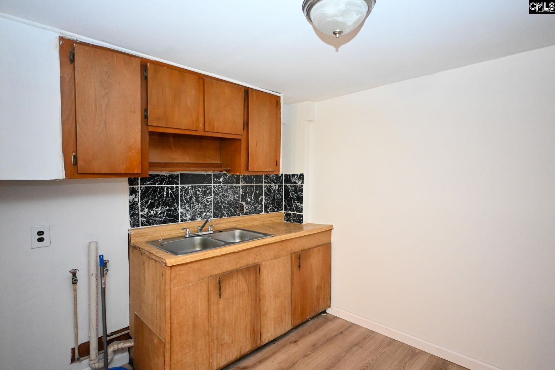 109 S Lee Street Photo 24