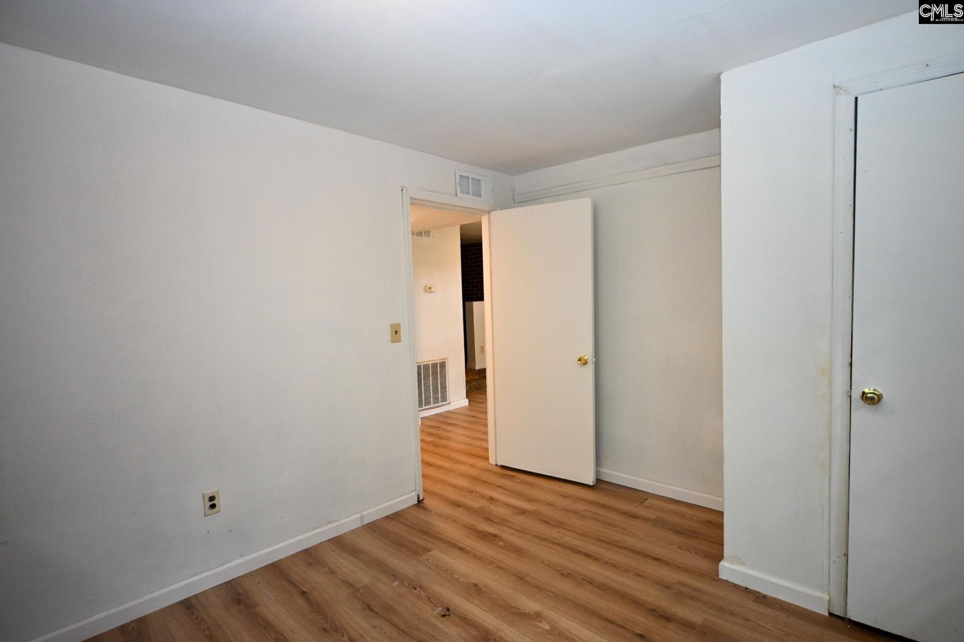 109 S Lee Street Photo 26