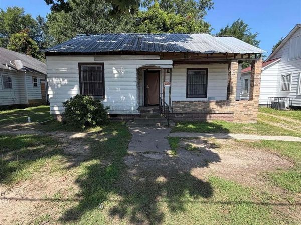 1926 S Olive Street, Pine Bluff, AR 71601