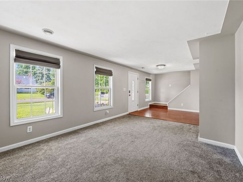 4845 Redwood Drive , Sheffield Lake, OH 44054 Photo 10