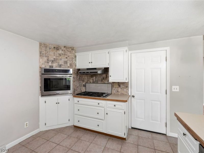 4845 Redwood Drive , Sheffield Lake, OH 44054 Photo 22