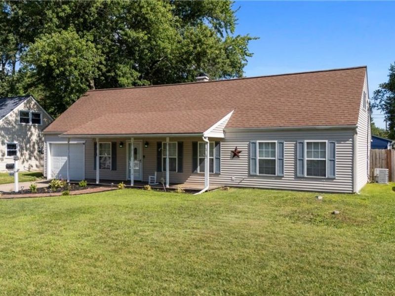 4845 Redwood Drive , Sheffield Lake, OH 44054 Photo 3
