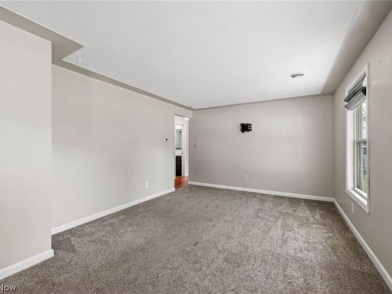 4845 Redwood Drive , Sheffield Lake, OH 44054 Photo 9