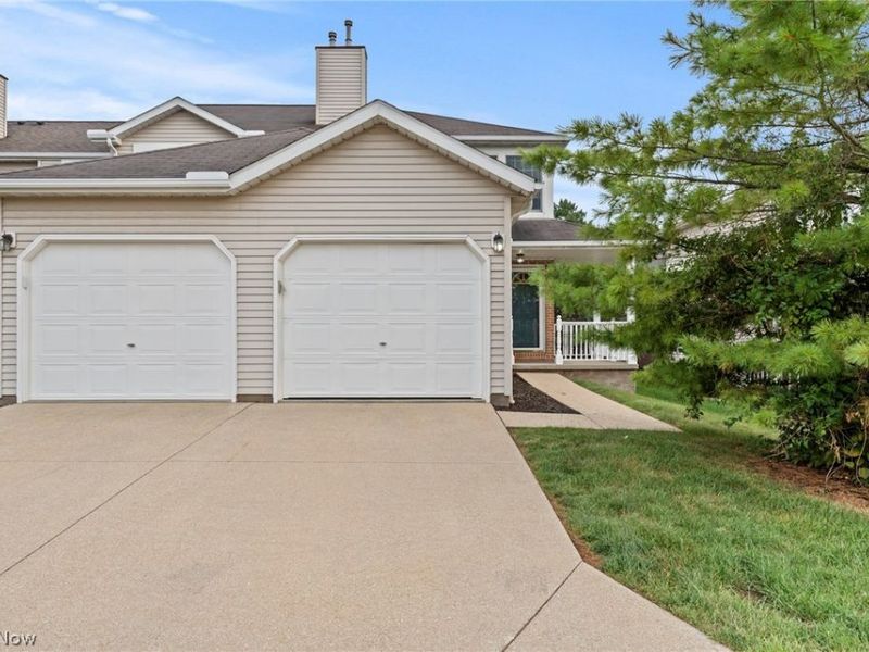 4262 Hadley Court , Brunswick, OH 44212 Photo 2