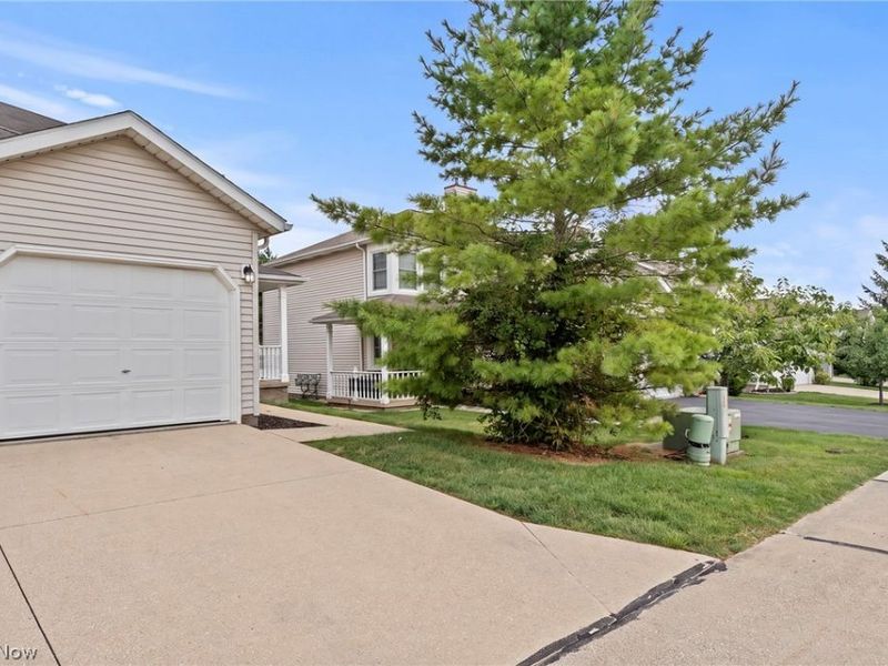 4262 Hadley Court , Brunswick, OH 44212 Photo 3