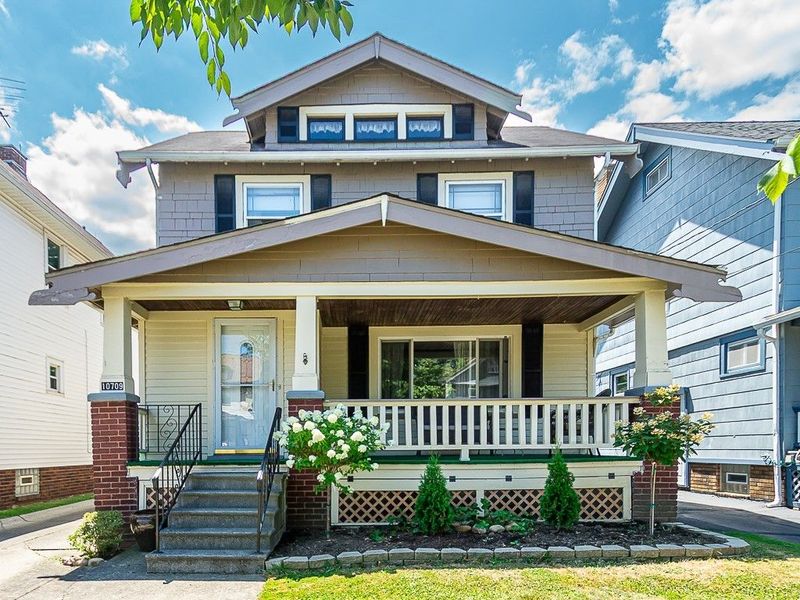 10709 Saint Mark Avenue, Cleveland, OH 44111 Photo 2