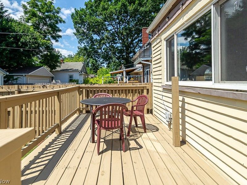 10709 Saint Mark Avenue, Cleveland, OH 44111 Photo 31