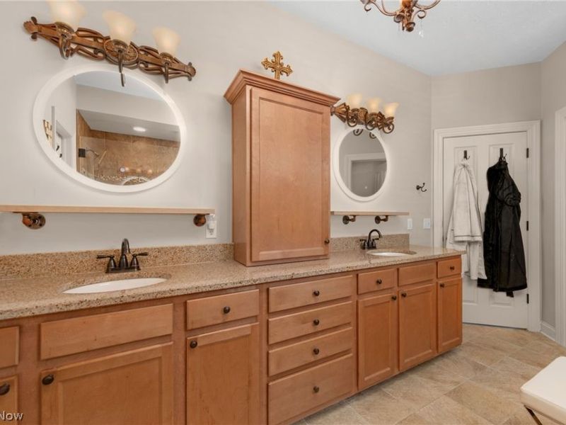 20521 Leana Court, Strongsville, OH 44149 Photo 17
