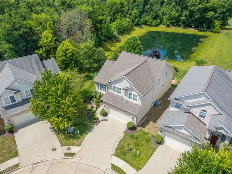 20521 Leana Court, Strongsville, OH 44149 Photo 2