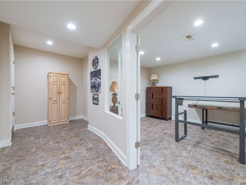 20521 Leana Court, Strongsville, OH 44149 Photo 25