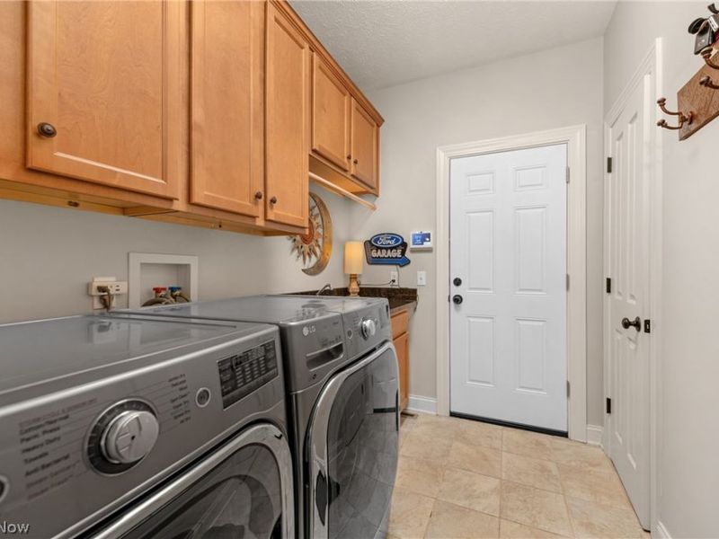 20521 Leana Court, Strongsville, OH 44149 Photo 35