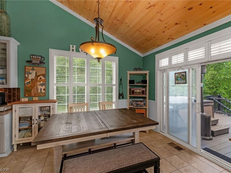 20521 Leana Court, Strongsville, OH 44149 Photo 9