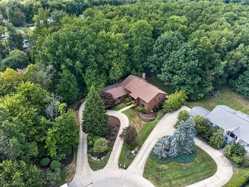 2571 Cedarwood Road, Pepper Pike, OH 44124 Photo 4