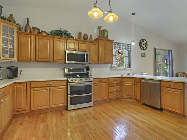 3107 King CIRCLE, Twin Lakes, WI 53181