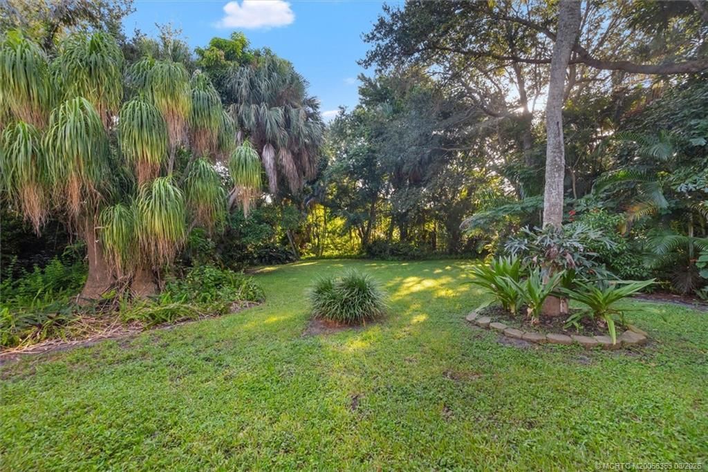 24/22 Via Lucindia Drive, Sewalls Point, FL 34996 Photo