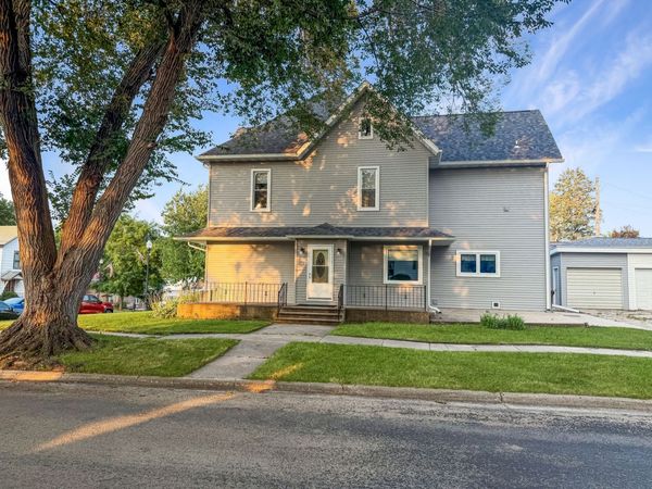 105 W High Street , Orangeville, IL 61060