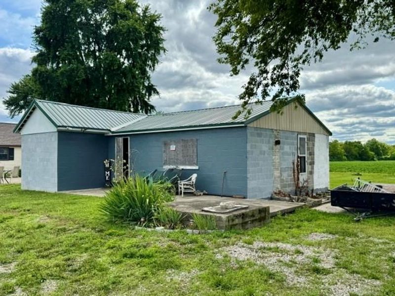 460 N Sayers Road, Troy, OH 45373 Photo 2