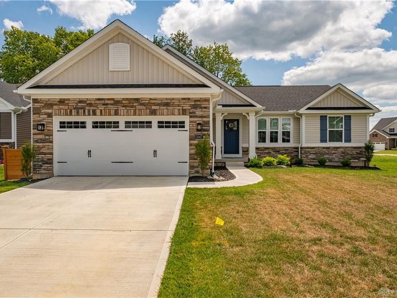 1047 Brooke Lane, Xenia, OH 45385 Photo 1