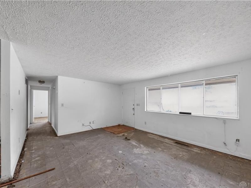 2196 Owendale Drive, West Carrollton, OH 45439 Photo 9