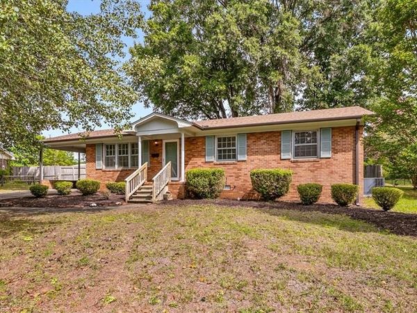 508 Wentworth Drive , Graham, NC 27253