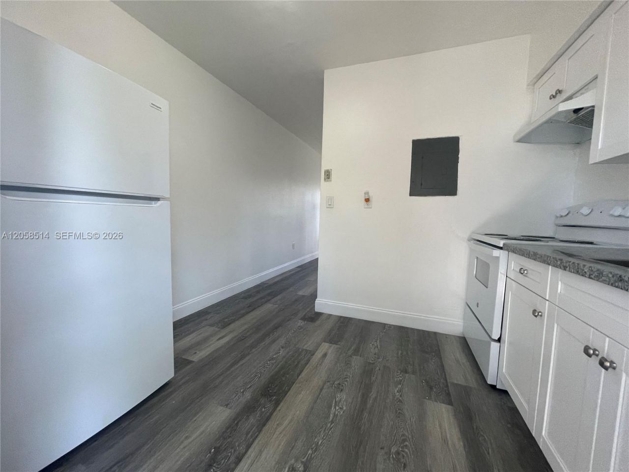15940 NE 19th Ct , Unit 2, North Miami Beach, FL 33162 Photo