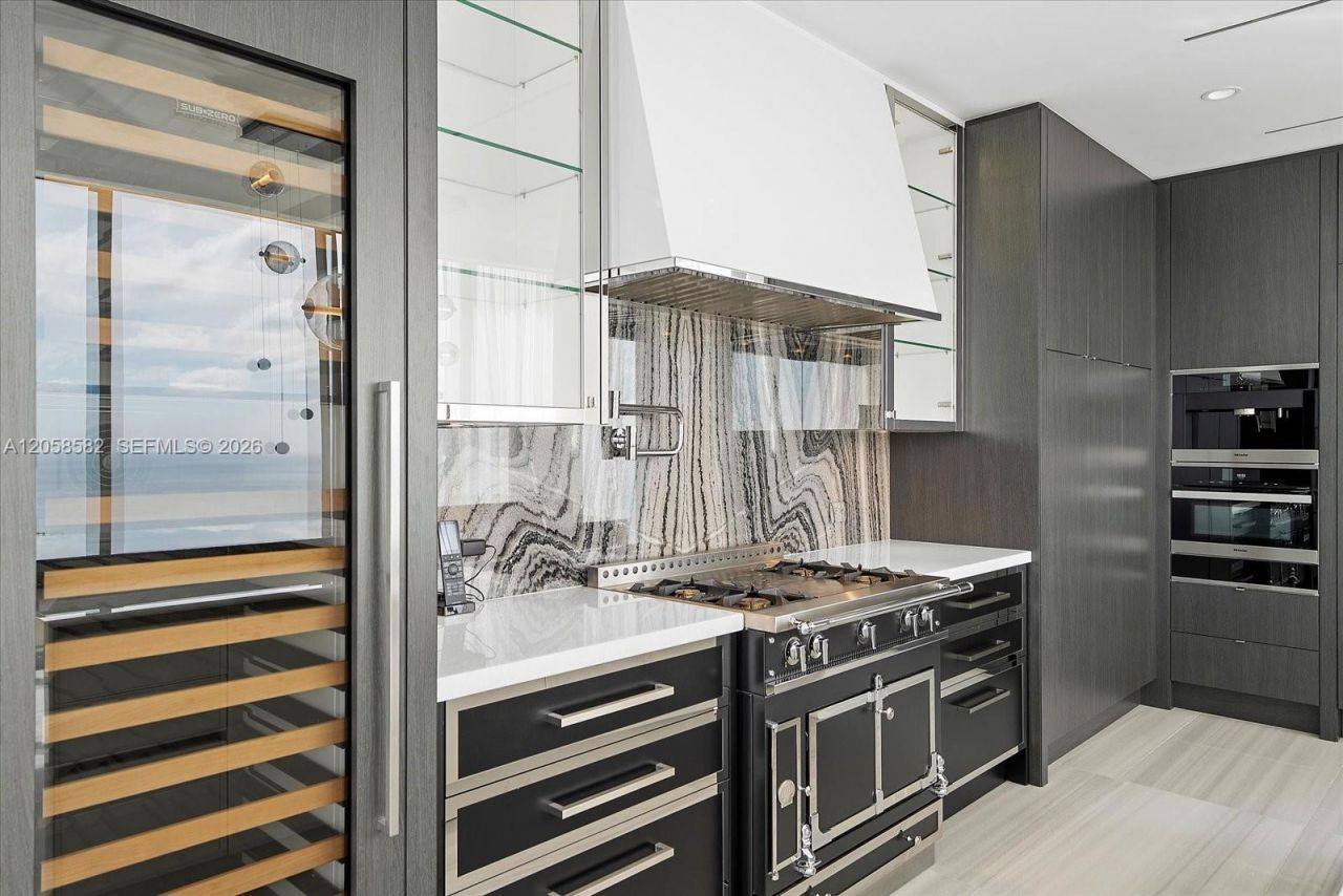 17901 Collins Ave, Unit 3004, Sunny Isles Beach, FL 33160 Photo