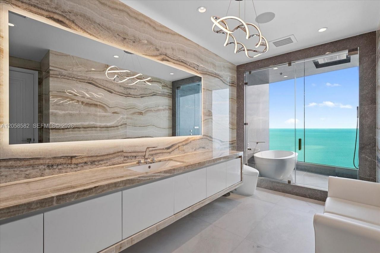 17901 Collins Ave, Unit 3004, Sunny Isles Beach, FL 33160 Photo